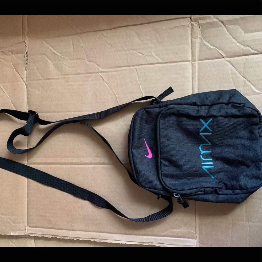 Brand new nike air max side bag
